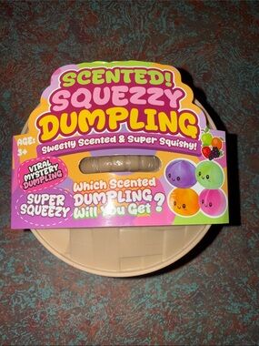Scented Squeezy Dumpling - Pink/Bright Green Assorted
